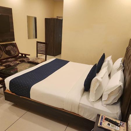 Hotel City Lite Delhi Neu-Delhi Exterior foto